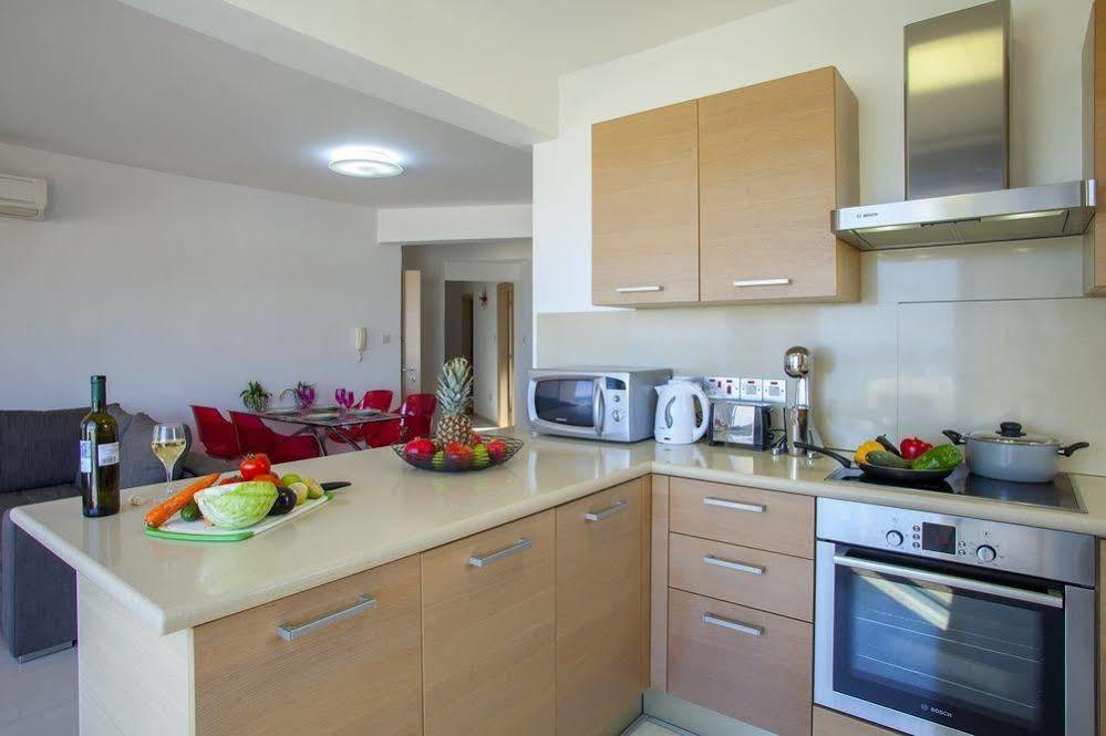 Fig Tree Bay Apartments Protaras Exteriör bild